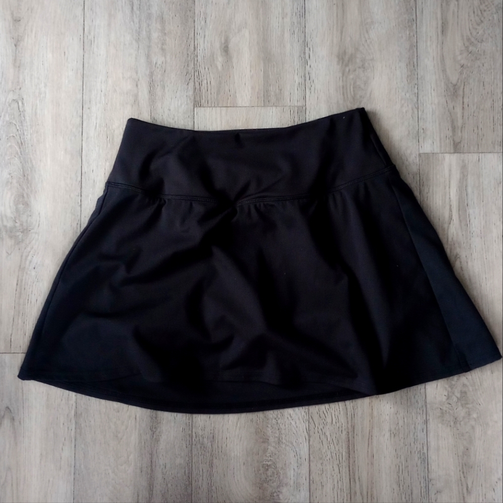 Target tennis shirt with shorts, small, black